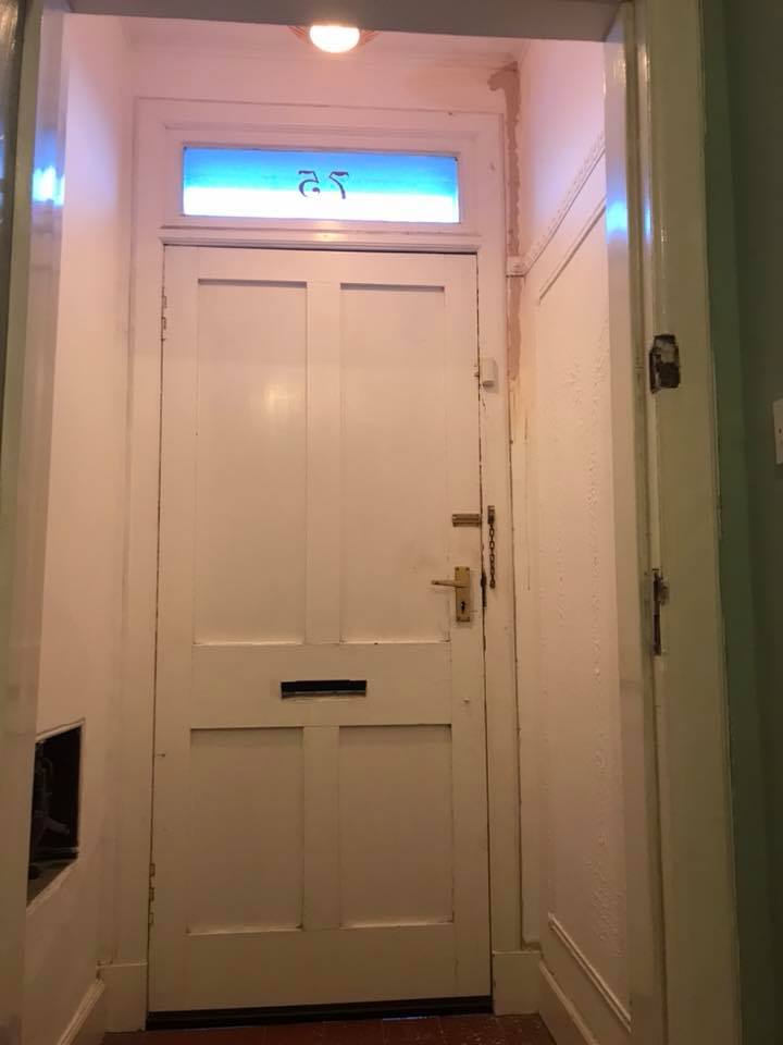 Chartwell Green on White Rockdoor. It’s the Vermont grey shades glass design and its front the top spec Ultimate range